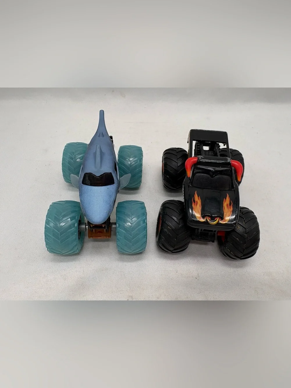 Hot Wheels Monster Jam Trucks El Toro Loco & Megalodon Shark Lot Die-Cast 1:64